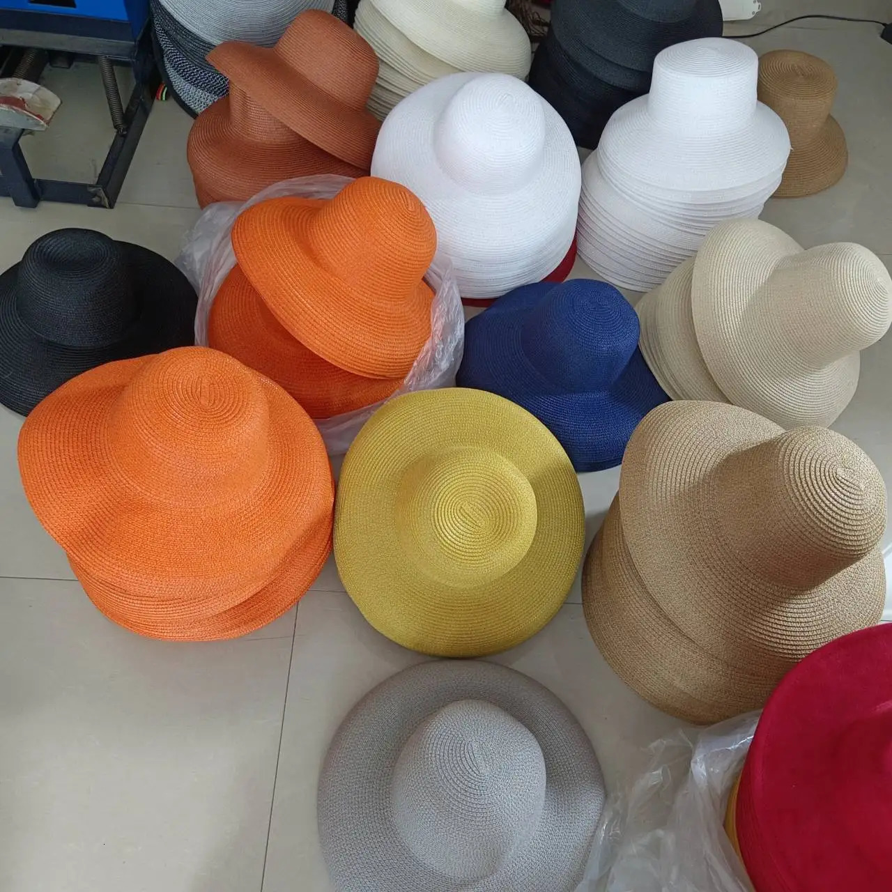 Summer hat female sun hat folding beach hat big brim travel sunscreen Hepburn wind sun hat travel 250218