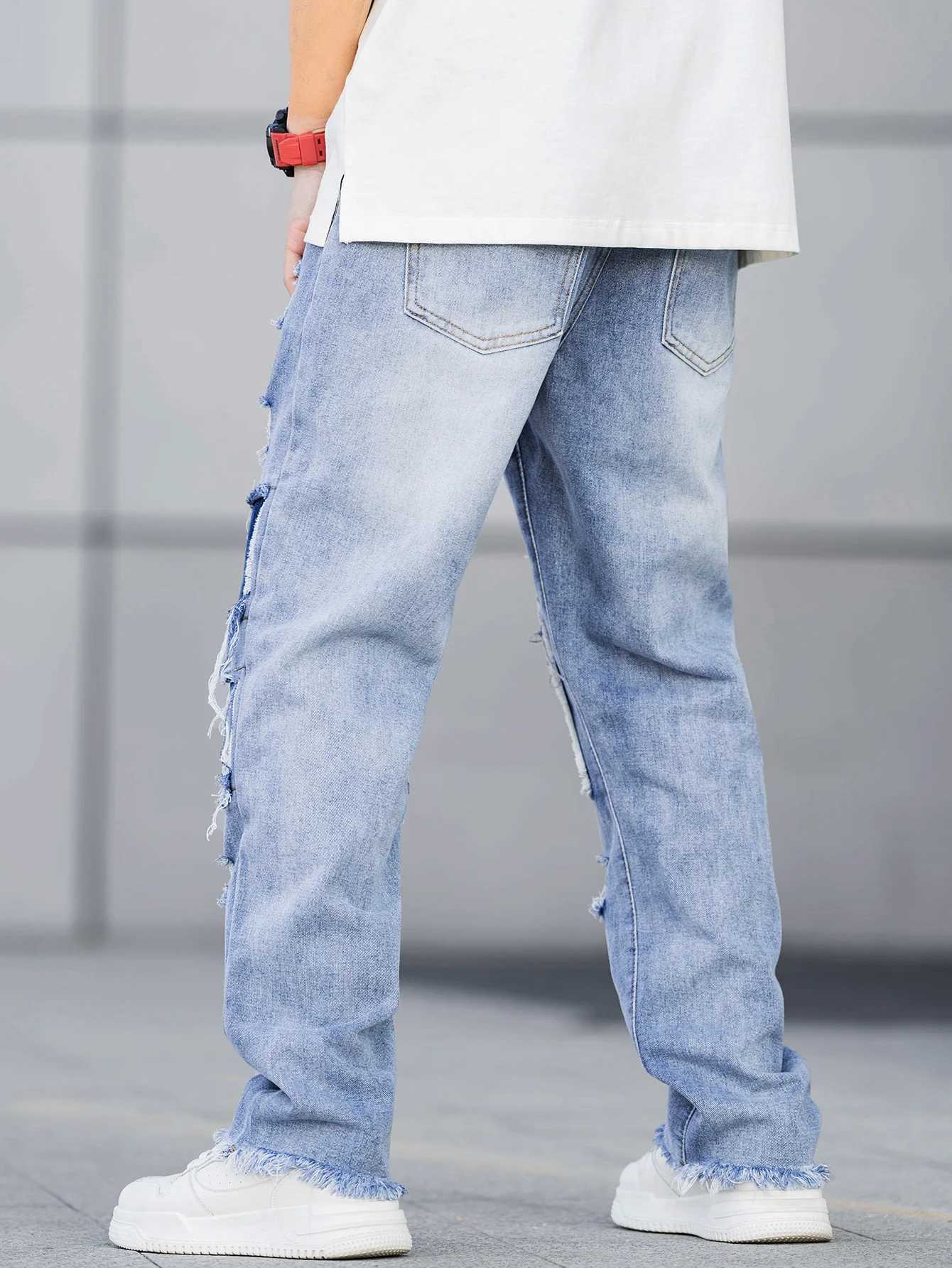 Mens patched up torn jeans mens loose-fitting trendy jeans blue slacks stretch jeans mens 2024 fashion new trend jeans X250227