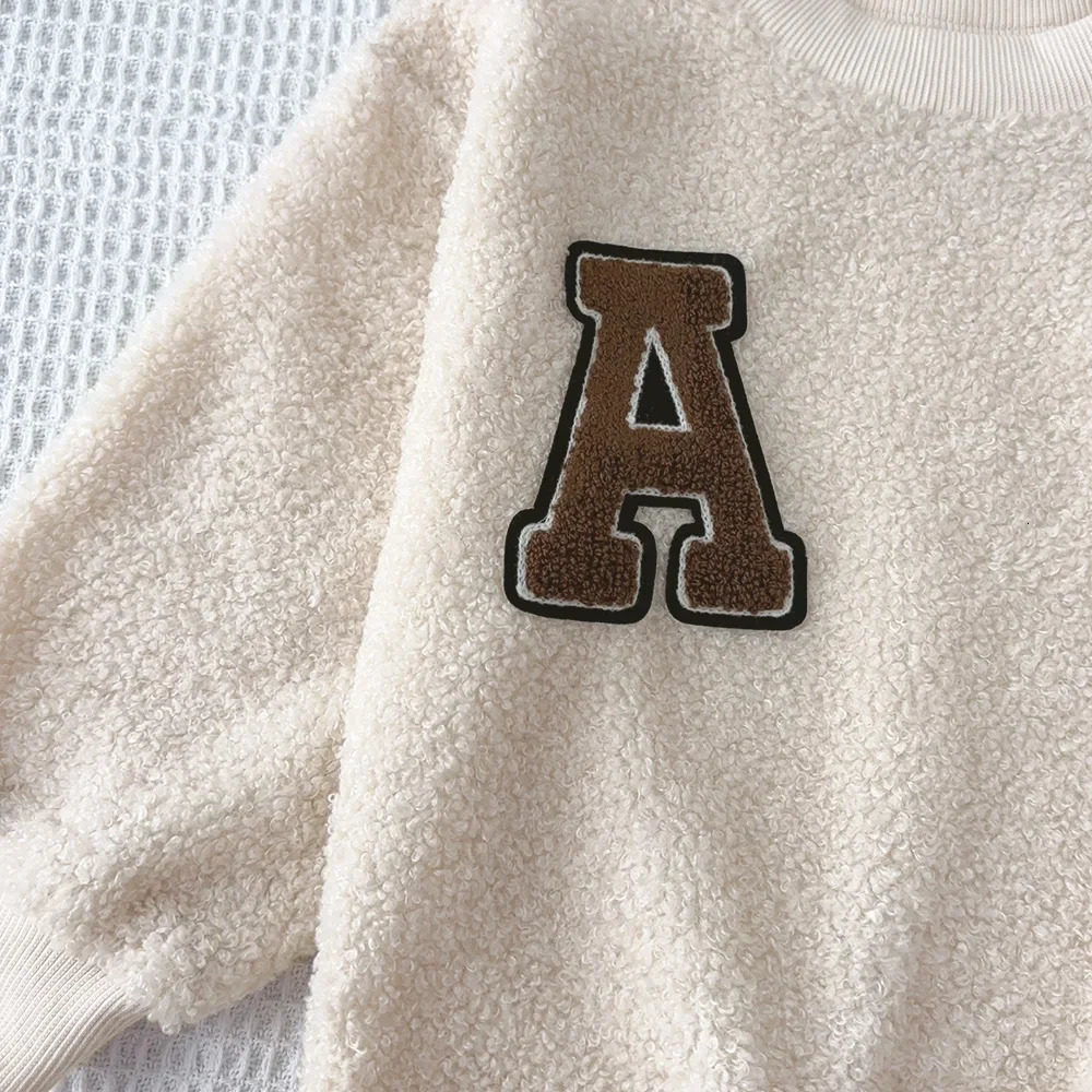 Bear Leader 3-7 Year Old Autumn and Winter Plain Kids Clothes Girls Long Sleeved Plush A-line TopShort Skirt Two-piece Set 250227