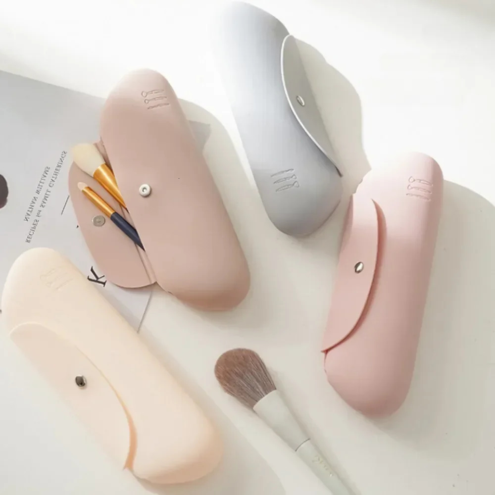 Ship from US Travel Makeup Brush Holder Silicon Cosmetic Brushes Portable Bag for Getting Ready Travelling Case Organizers 250227FBB