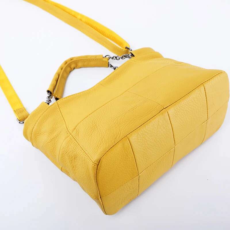 Bags For Women Designer Handbagspurses 2024 New In Vintage Genuine Leather First Layer Cowhide Chains Shoulder Crossbody