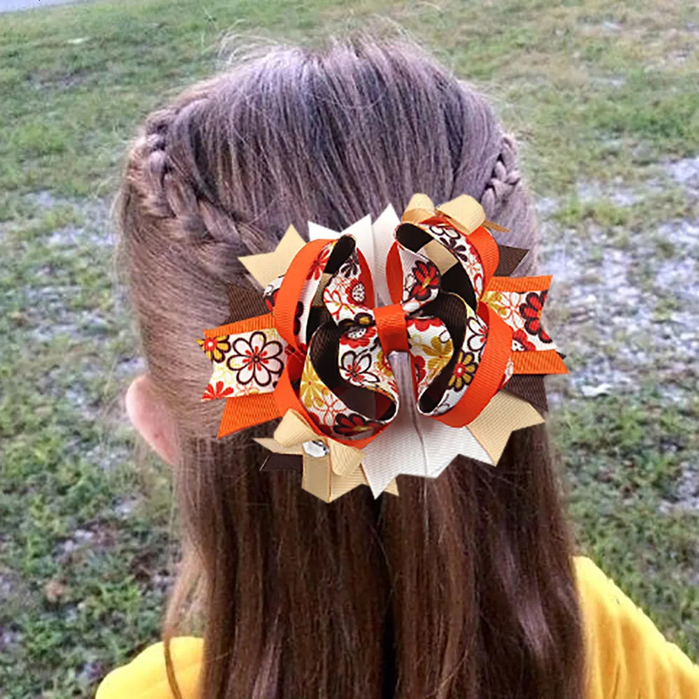 Free delivery of 30 autumn pumpkin hair bow clips maple leaf hair clips childrens and girls hair accessories 250227