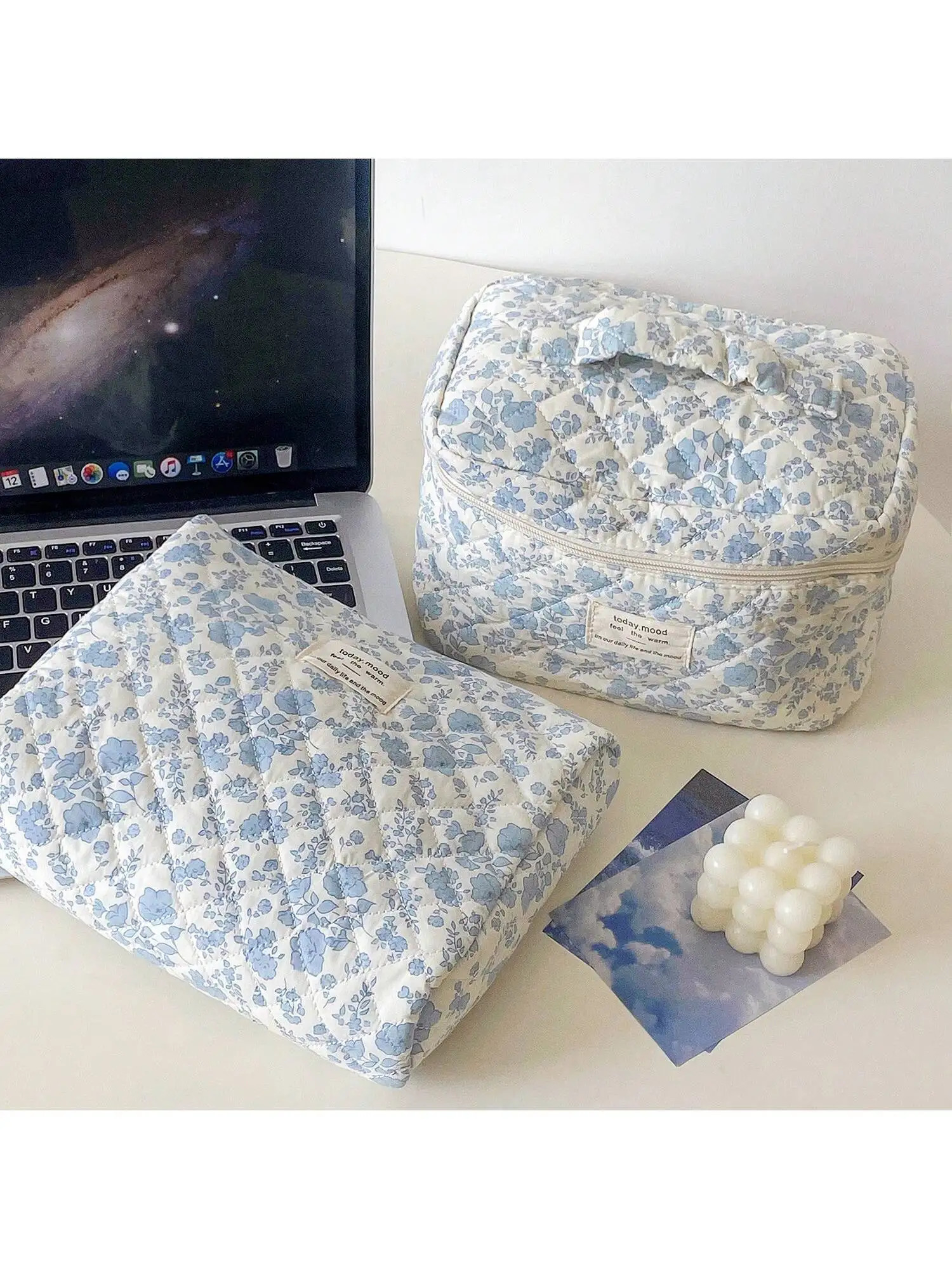 Ship from US Blue Begonia Flower Makeup Bag Women Travel Cosmetic Pouch Skincare Toiletry Ideal for Wedding Gifts Birthday Gif 250227FBB