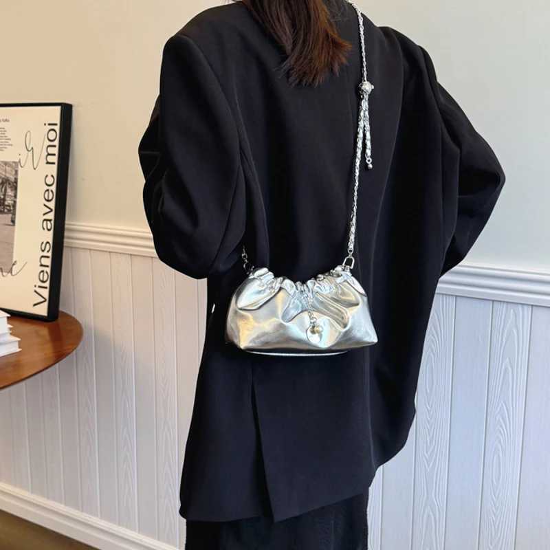 Y2K Millennium Bag Women Drstring Bucket Bag Chain Cloud Shoulder Bags 2025 New Fi Messenger Bags Purses HandbagsXJ250227