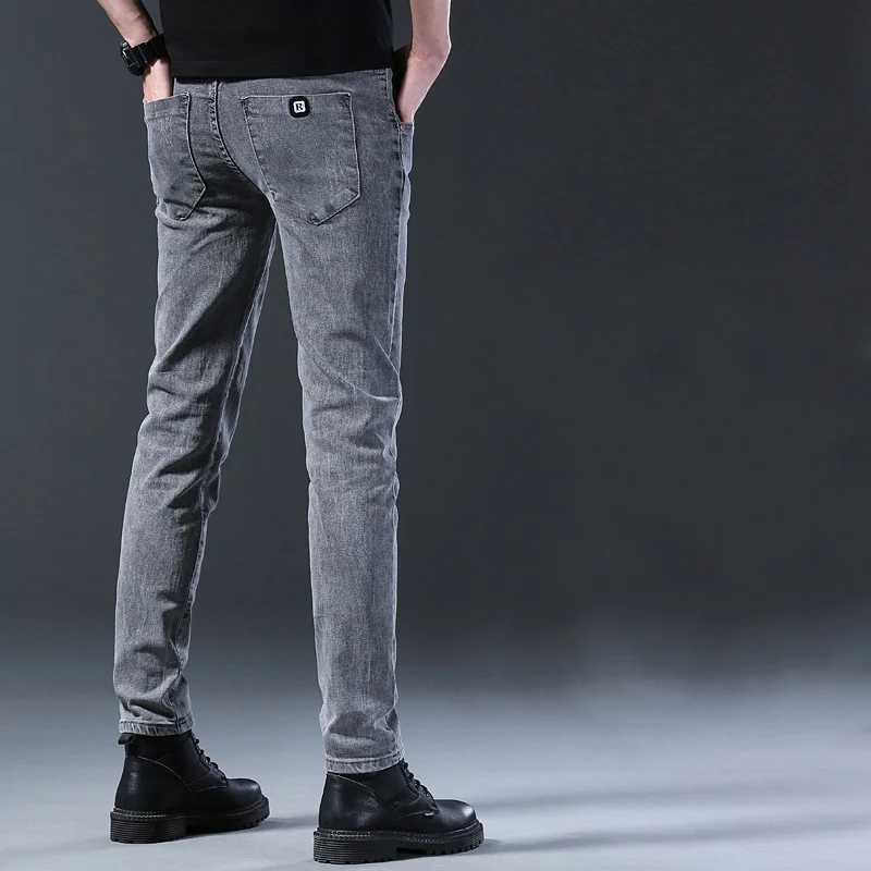 Trendy Men Retro Washed Snowflake Slim Fit Classic Jeans Male Casual Street Skateboarding Denim Pants Stretch Skinny Trousers X250227