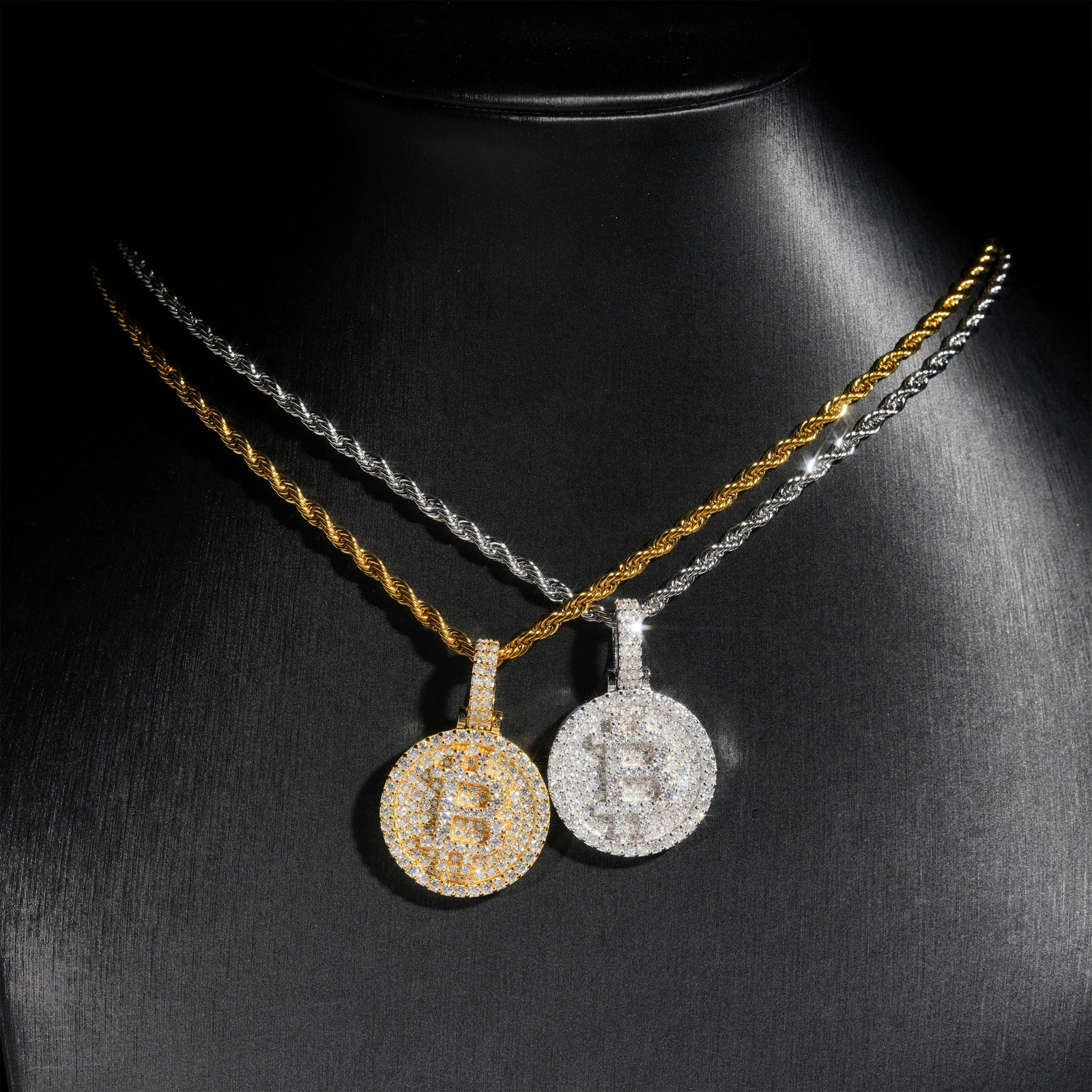 Hip Hop Iced Bitcoin Pendant 925 Sterling Silver D Color Diamond Pendant Necklace Pass Test 250227
