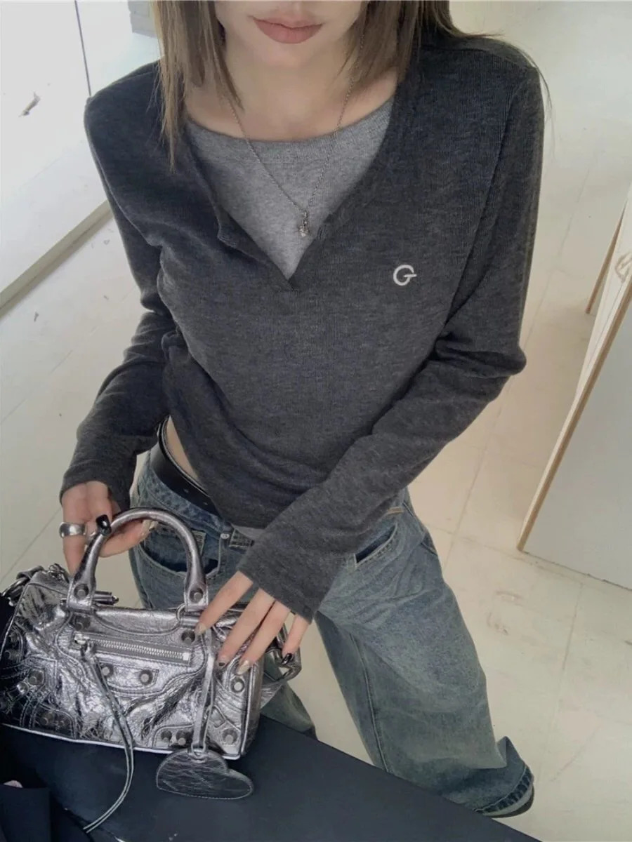 Autumn Winter Long Sleeves Korean Fashion Style Oneck Tshirt For Women two items Tshirts Ladies Top Tee Clothes 250226