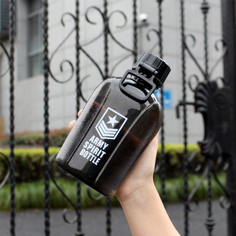 New Plastic Portable Space Cup Seems To March Portable Outdoor Sports Travelling Large Water Bottle Student Fitness Gift Cup