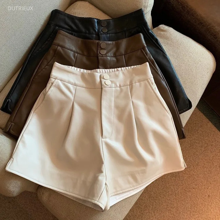 Womens fashionable side pocket black synthetic leather shorts retro high waisted zipper flying womens shorts without print PU Y2k sexy 250225