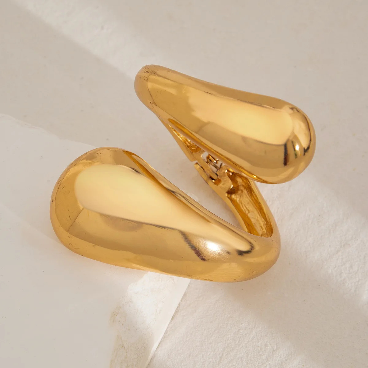 KMVEXO Wide Metal Chunky Waterdrop Bangles for Women Gold Silver Color Open Cuff Thick Irregular Twisted Bangle Bracelet Jewelry 250227