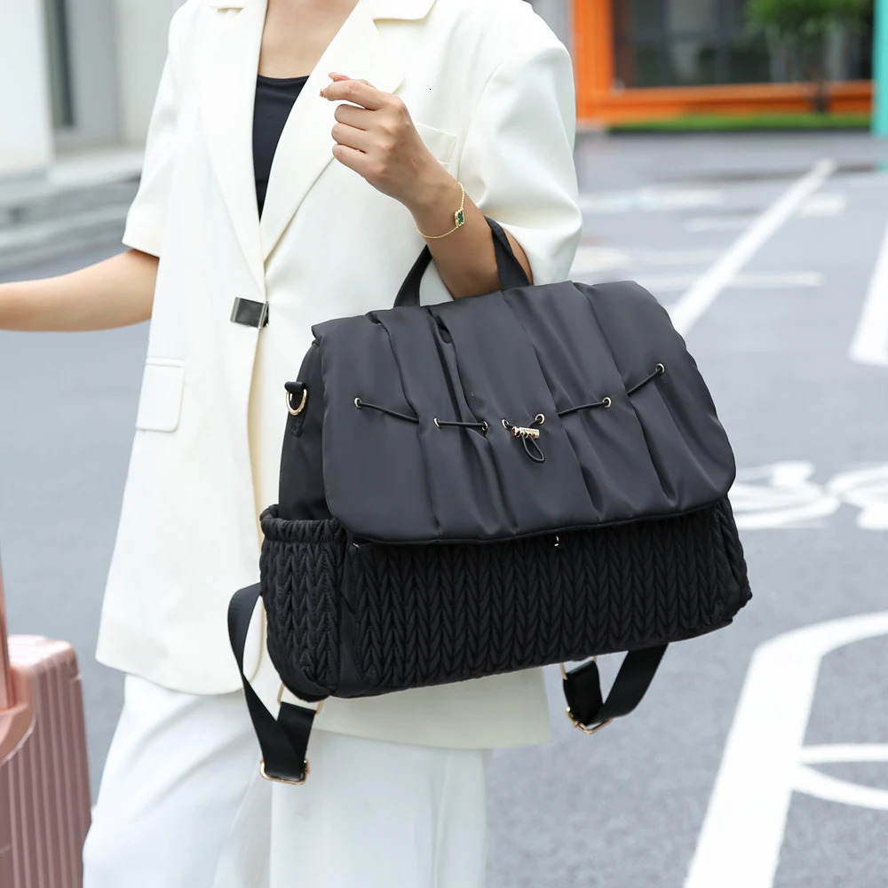 Large-capacity Fashion Baby born Travel Backpack Female Mommy Backpack Baby Diaper Bag With Insulated Pocket 250227