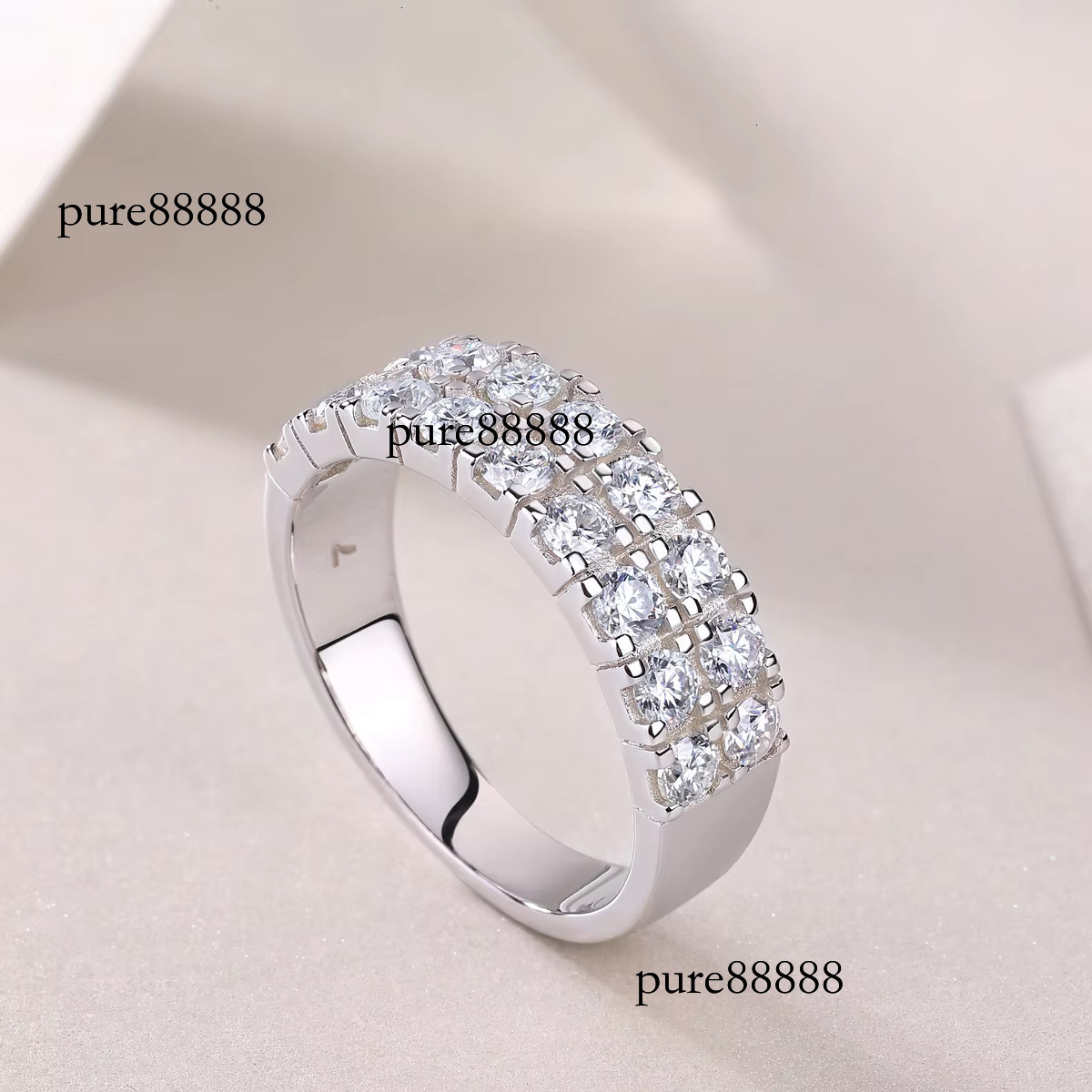 Elegant Moissanite ring for women with sier free GRA certificate