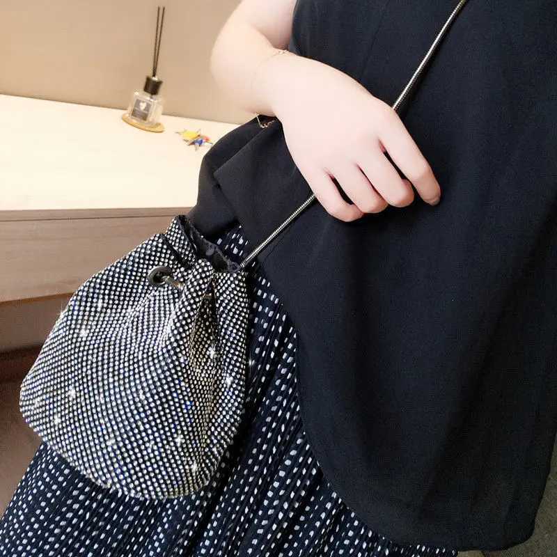 New Arrival Rhinestone Women Dinner Party Shoulder Bags Luxury Design Ladies Drawstring Crossbody Bag Shiny Chain Ladies Purse Handbags T250227