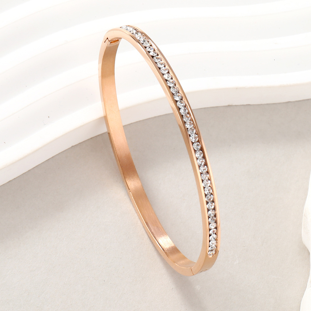 Stainless Steel Hand Jewelry High-grade Gold Inlaid With A Row Of Round Drill Buckle O-type Titanium Steel Bracelet Woman