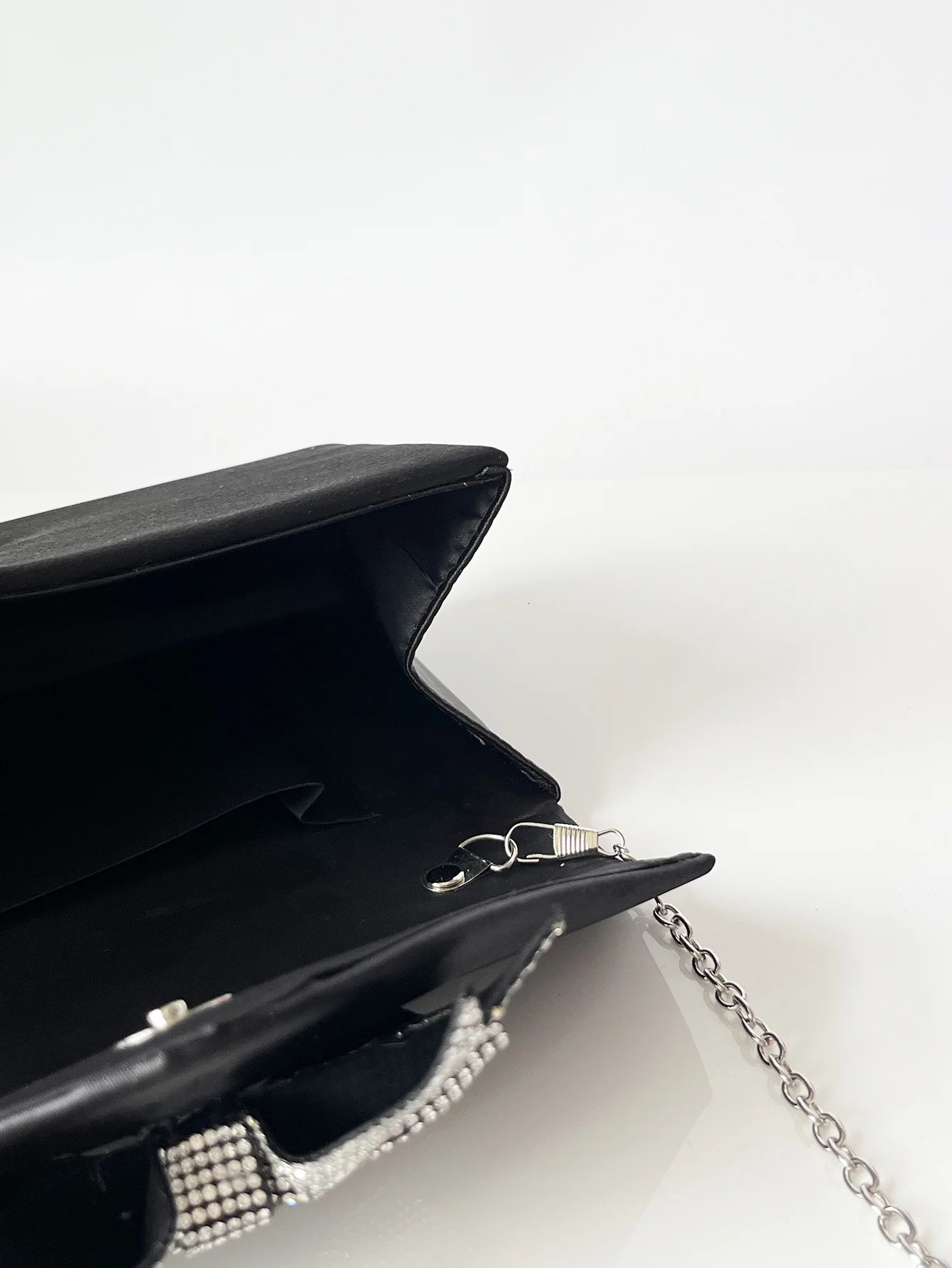 Chain Evening Bag Dinner Shoulder for Women Handbag Fashion Crossbody Bags Drestone bow decoration Vintage Underarm 250226