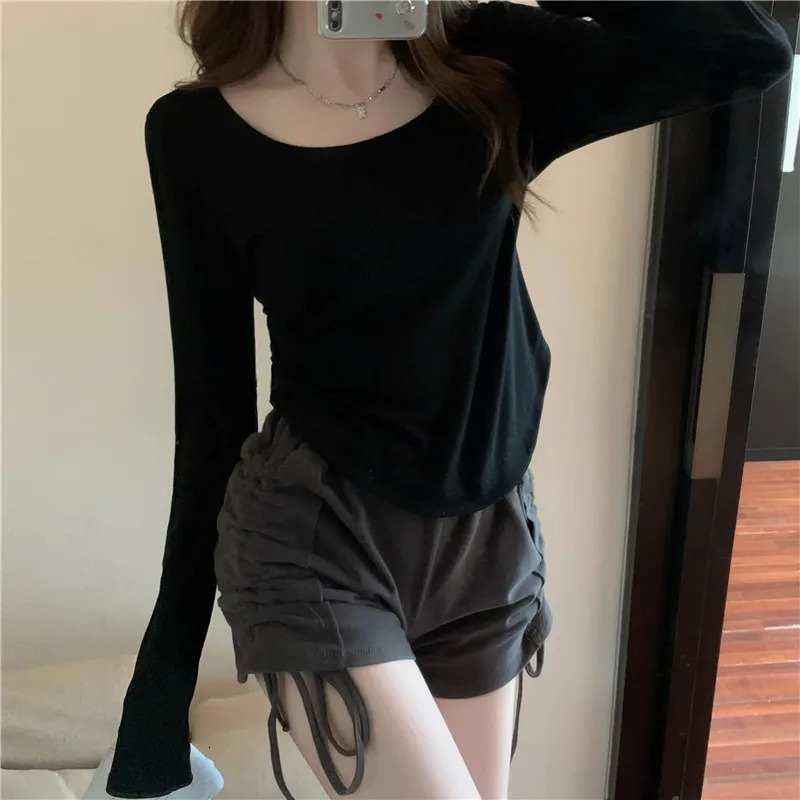 Square collar long sleeved Tshirt for women in spring and summer irregular hem slim fit casual top winter solid bottom shirt Korea 250226
