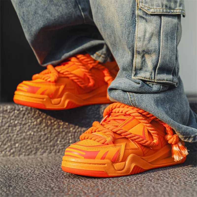 Designer Mens Fashion Breathable Sneakers Orange Platform Running Non Slip Tennis Shoe NEW Top Outdoor Lace-Up Casual Shoes Z250224