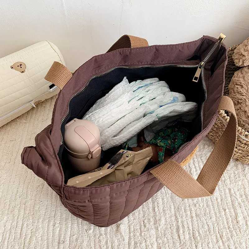 Diaper Bags Fashion Mommy Bag Large Capacity Tote Bag Luxury Designer Bag Mother and Baby Bag Cartoon Bear Messenger Diaper Bag Baby Items Y250227I2Y9