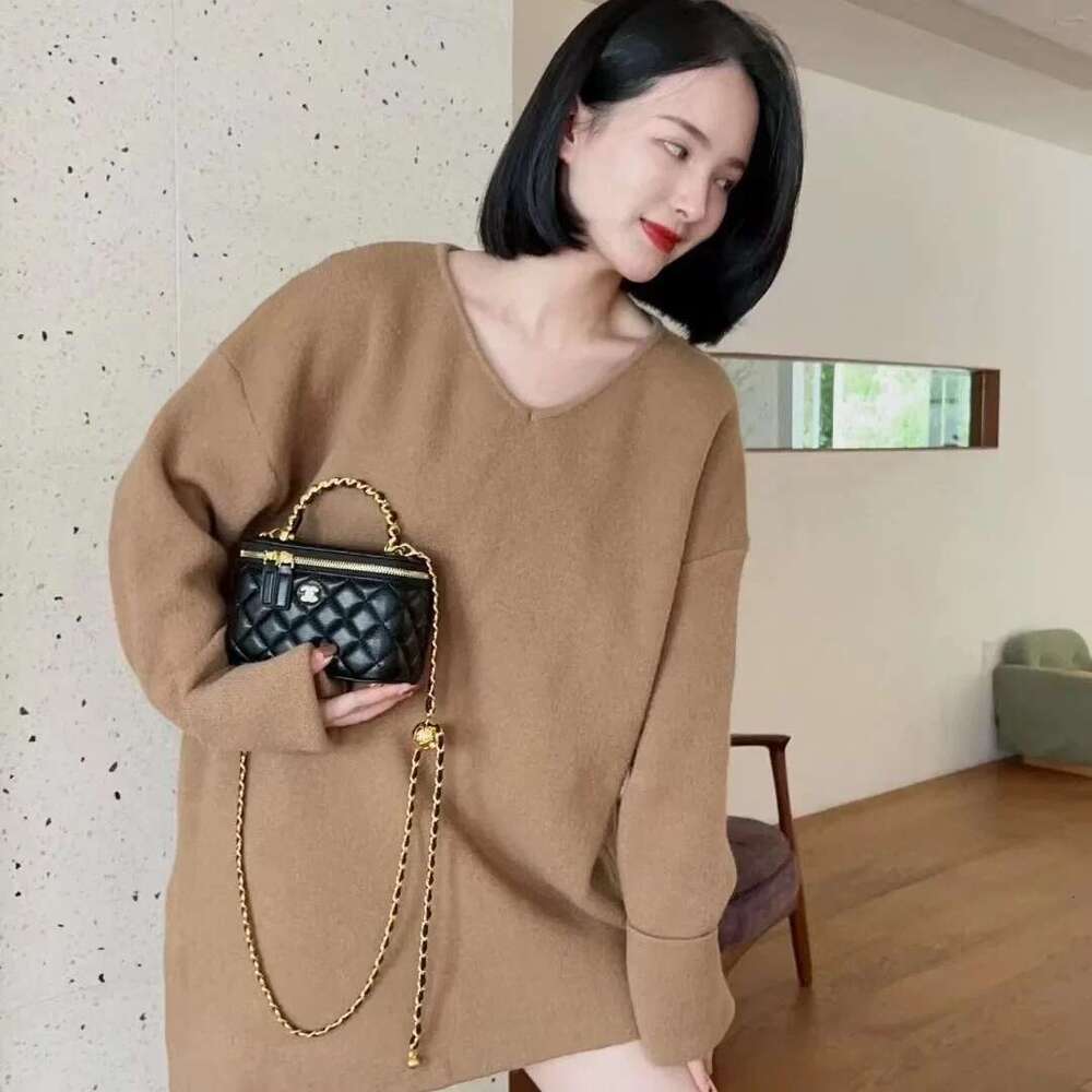 New Women's Tweed Style Handbag Crossbody Chain Small Size Box Bag Motorcycle Equipment Accessories From China