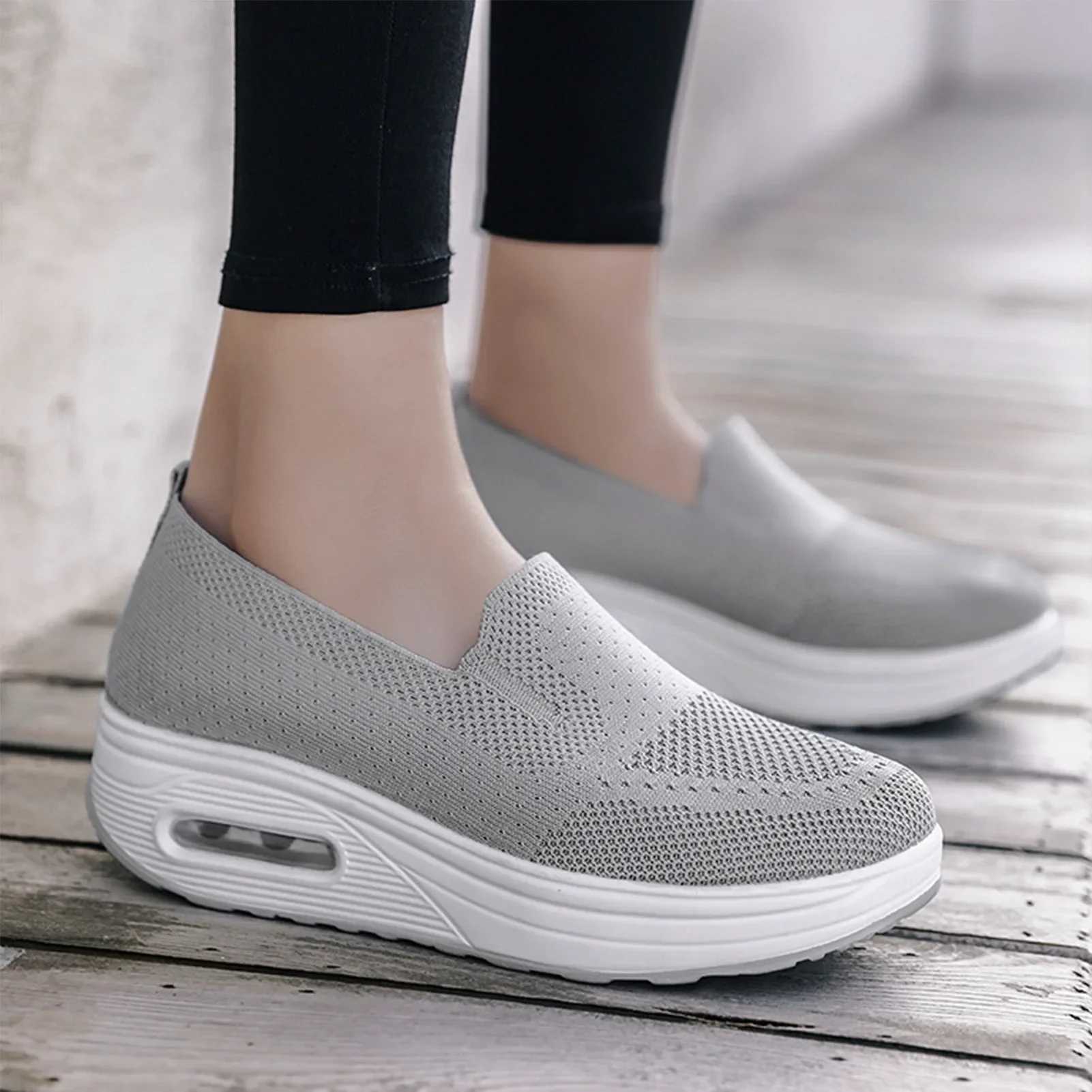 Womens casual sliding sports shoes breathable flying womens mesh upper jogging shoes Z250227