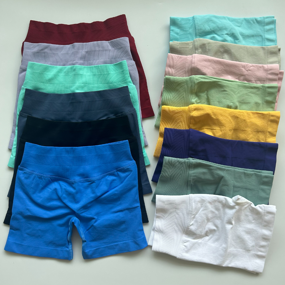 Sport 2 Pieces Seamless Yoga Set Halter Bra Top High Waist Workout Scrunch Shorts Summer Fiess Clothes Gym Suit Outfit Active Wear