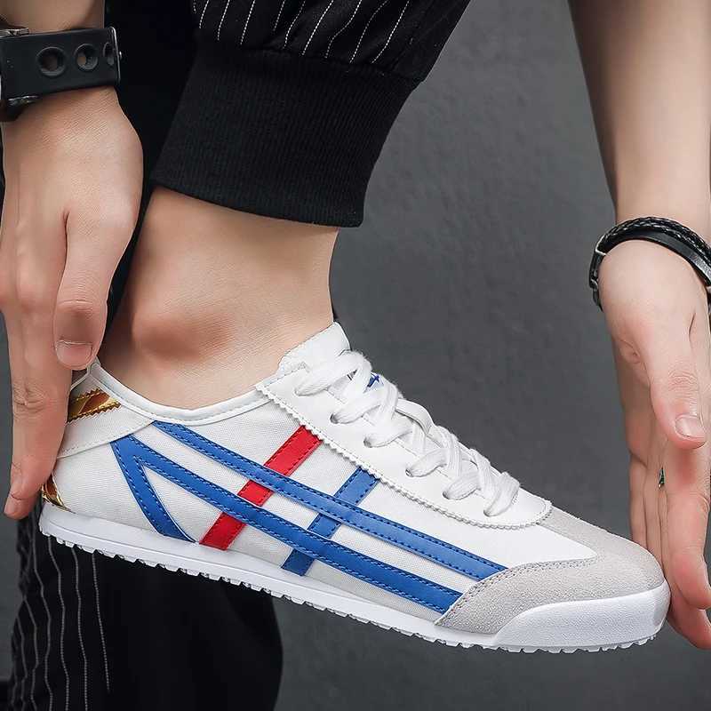 Mens Classic Running Shoes Lace up Flat Bottom Sports Shoes Soft Sole Walking Shoes Breathable Canvas Shoes Forrest Gump Shoes Z250227