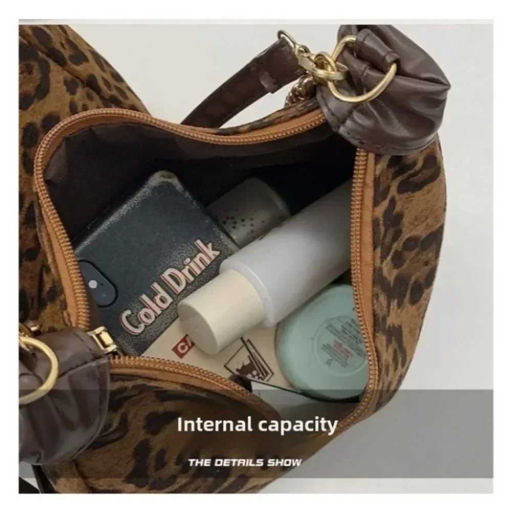 Vintage Womens Leopard Print Versatile Chain New Womens Bag Premium Texture Temperament Generous Crossbody ShoulderXJ250227