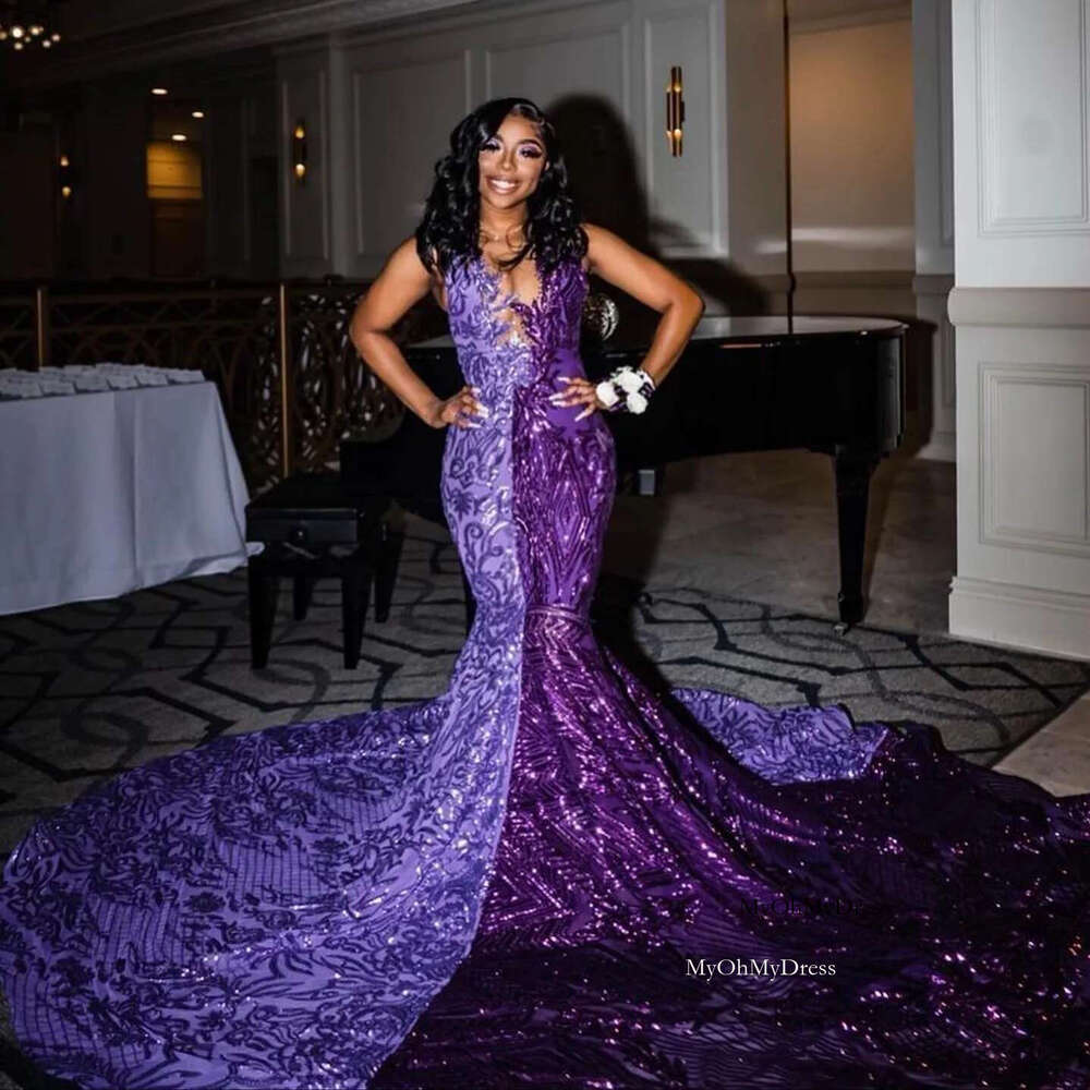 Lavender Mermaid Lace Evening Dresses Prom Gowns Two Colors Sheer Bateau Necke Sweep Train Sequined Formal Dress 0227Lz