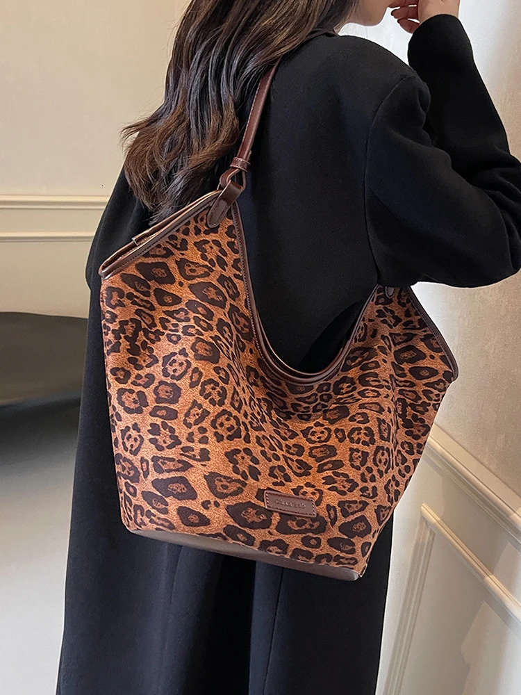 Ship from US Womens suede shoulder bag leopard print handbag with inner pocket underarm and work shopping travel homeless 250227FBB