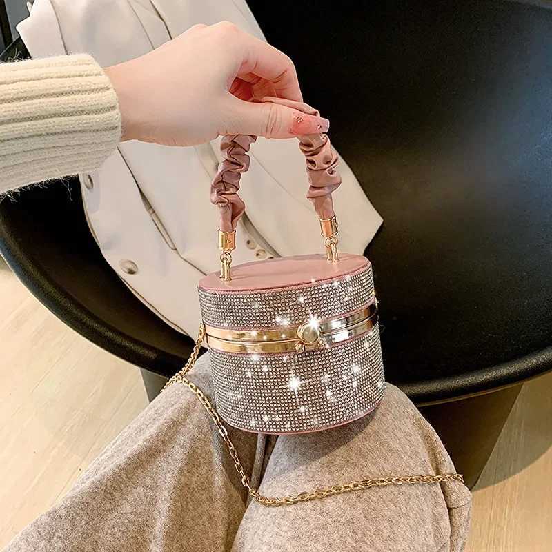 Shoulder Bag Crossbody Bags for Women Cluh with Rhines Bucket Womens Fi 2023 Shining Metallic Messenger HandbagsXJ250227
