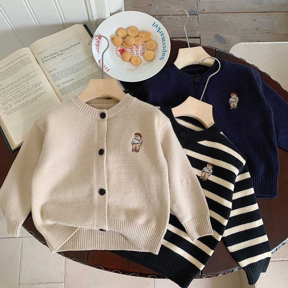 Pullover 2025 Childrens Spring and Autumn New Top Fashionable Boys Western Style Coat Spring and Autumn Trendy Boys Baby Knitted ClothesY250227P1N0