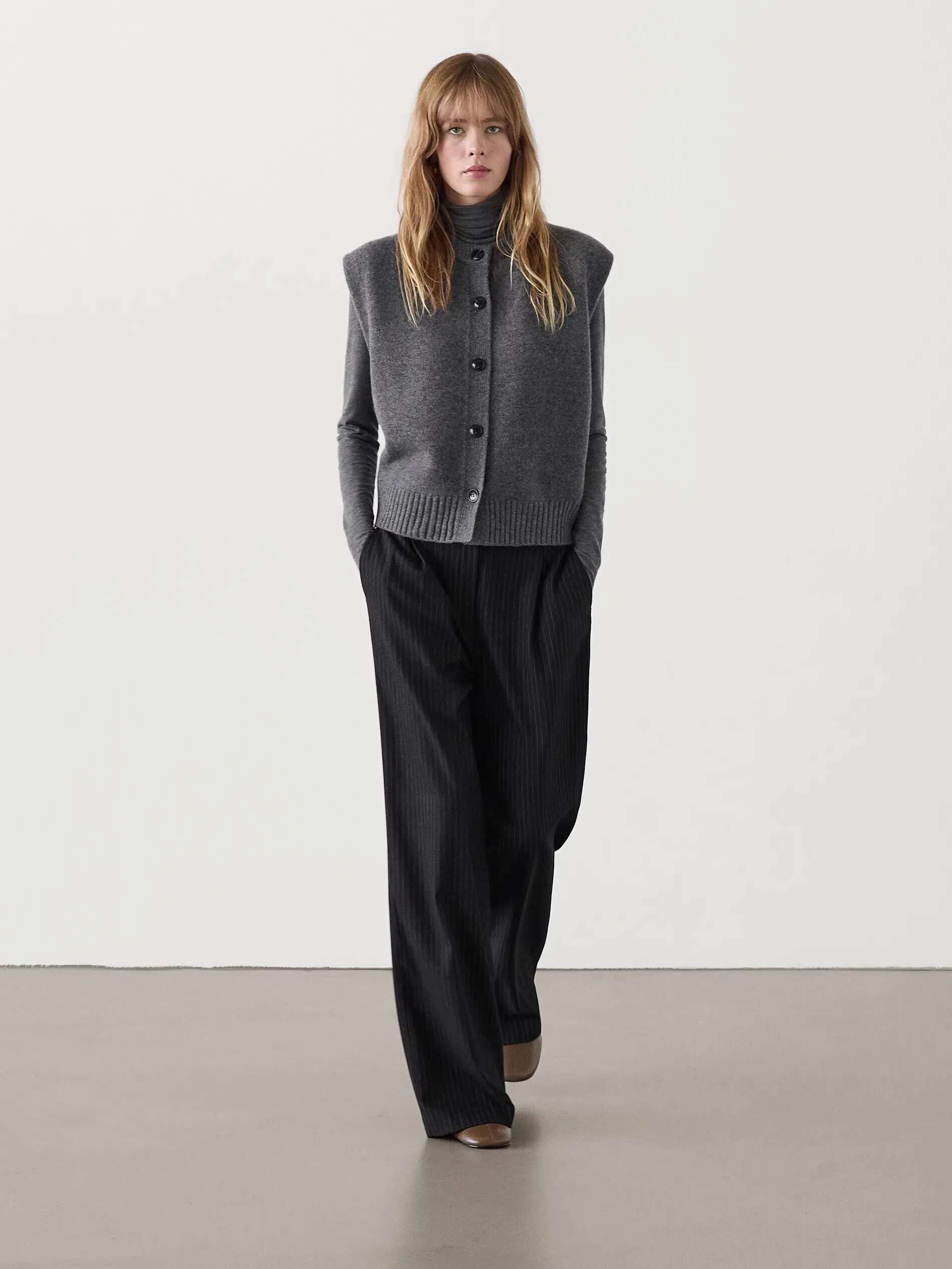 Ethereal MD 2025 Massidutti Spring New Style Of Women's Casual Grey Minimalist Suit Knit Vest