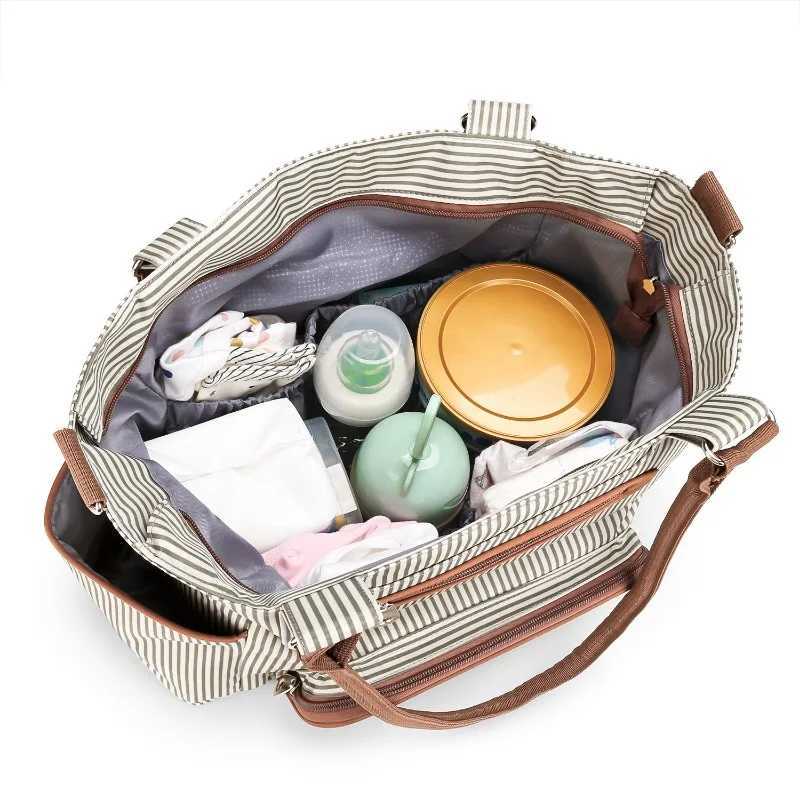 Diaper Bags Diaper Bag 7 Pieces Set Nappy Tote Bag Large Capacity for Baby Mom Dad Travel Bag Newborn Nappy Bag with Changing Pad Mommy Bag Y250227FRR