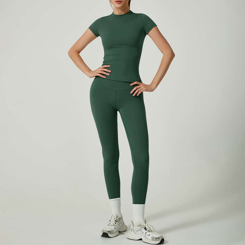 European American spring and summer short sleeved pants women's two-piece set, high-end yoga suit, 2025 new casual fashion trend clothing