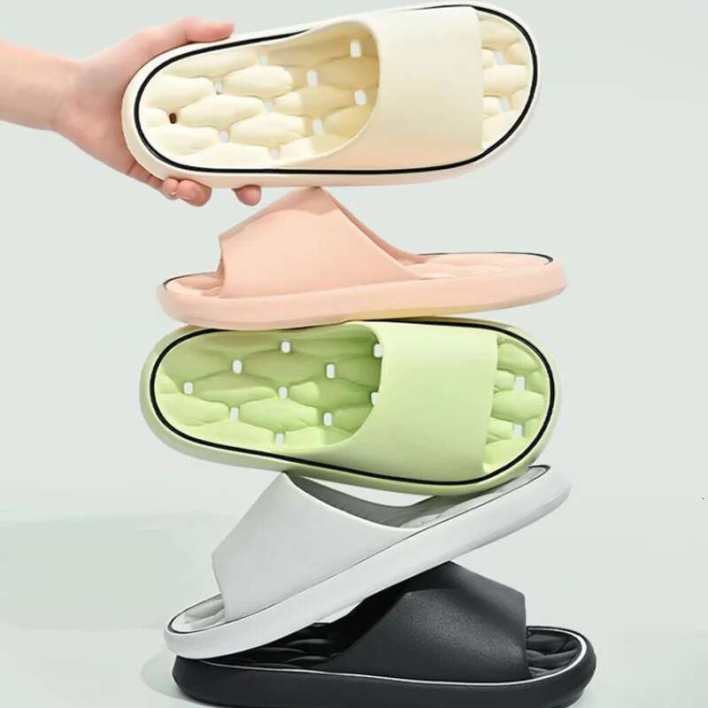 Women's Anti Slip Leaking Bathroom Slippers Designer Sandals Casual Men's Flat Slippers Deodorizing Beach Shoes Soft Soled Couple's Fla