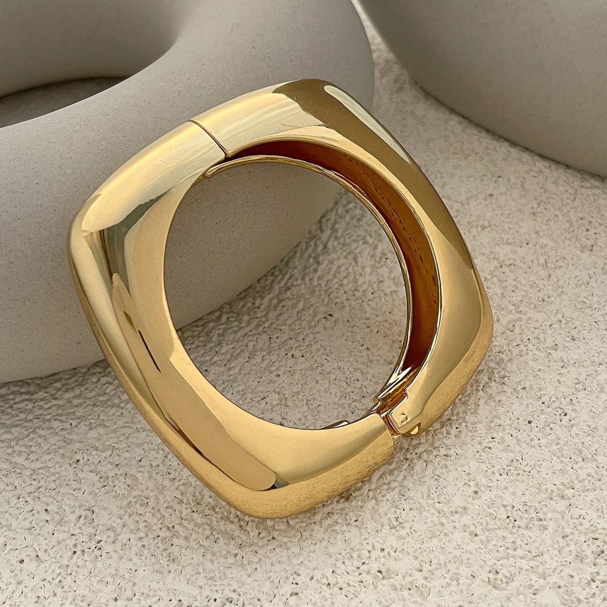 Salircon Trendy Irregular Chunky Metal Bangles Bracelet Womens Charm Gold Color Spring Bangle Party Jewelry Gift 250227