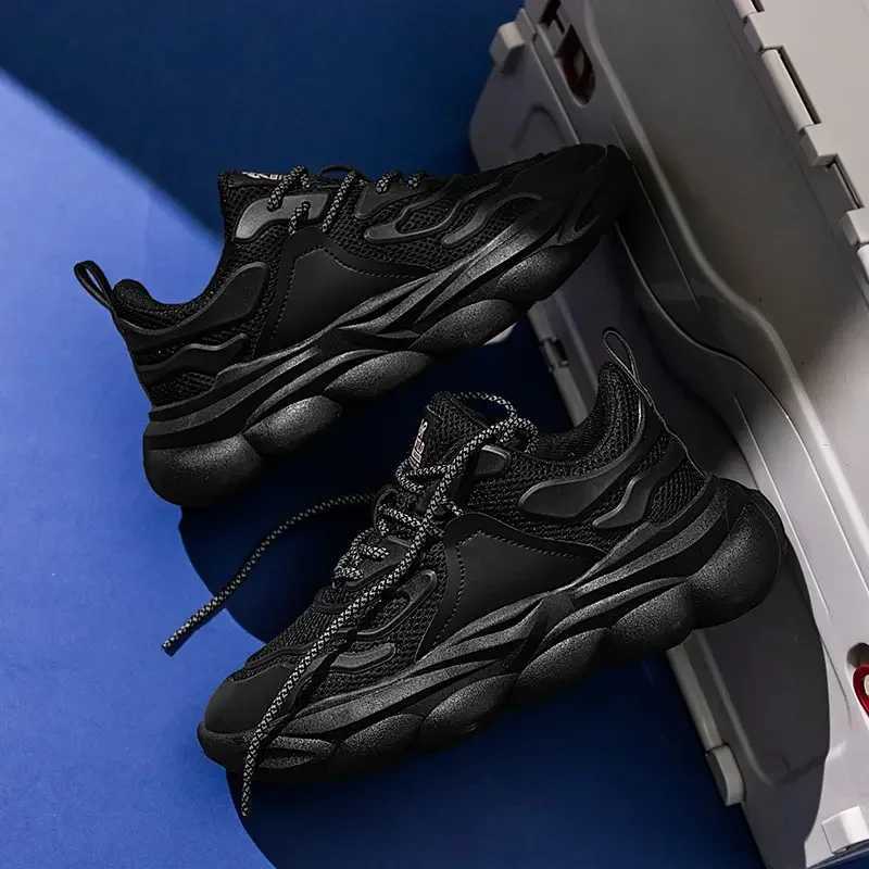 2023 Mens Sneakers New Thick Sole Mens Shoe Leisure Fitness Breathable Fashion Luxury Sports Mesh Running Shoe Tennis for Men Z250411