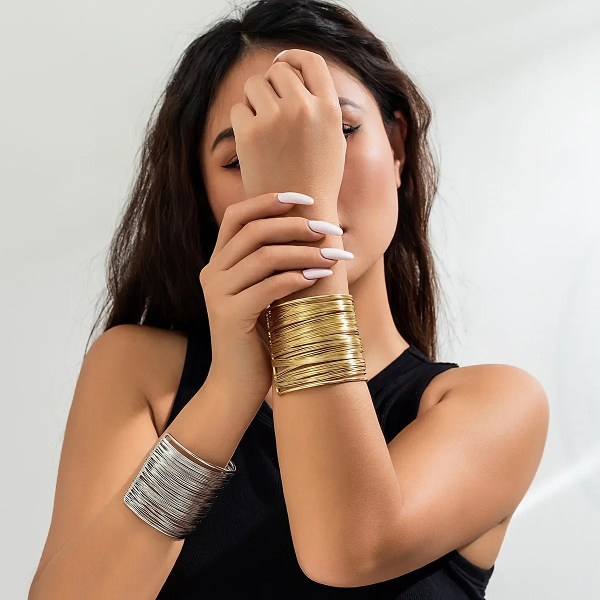Fashionable Punk Metal Bracelet With Multiple Layers Vintage Wide Face Hand Jewelry For Women Stylish Open Bracelet 250227