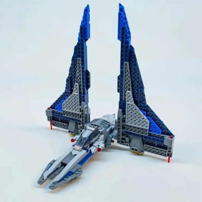Cpatible Mandrian Starfighter 75316 Space Fighter Spaceship 544PCS with 3 Dolls Model Sets Building Blocks B Toys Kids Y250227