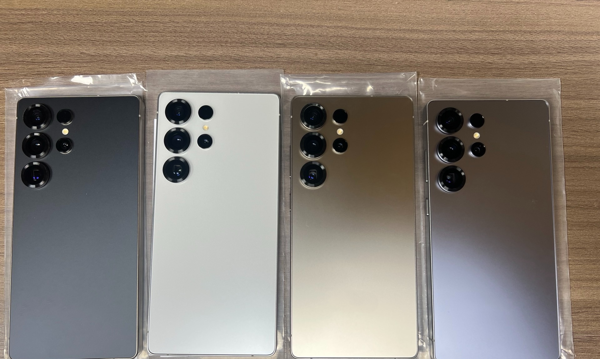 Unlocked S25 Ultra Phone Cell phone 5G 4G LTE 6.9 inch Punch-hole Full Screen Fingerprint 20MP Camera English Email Video Global Version