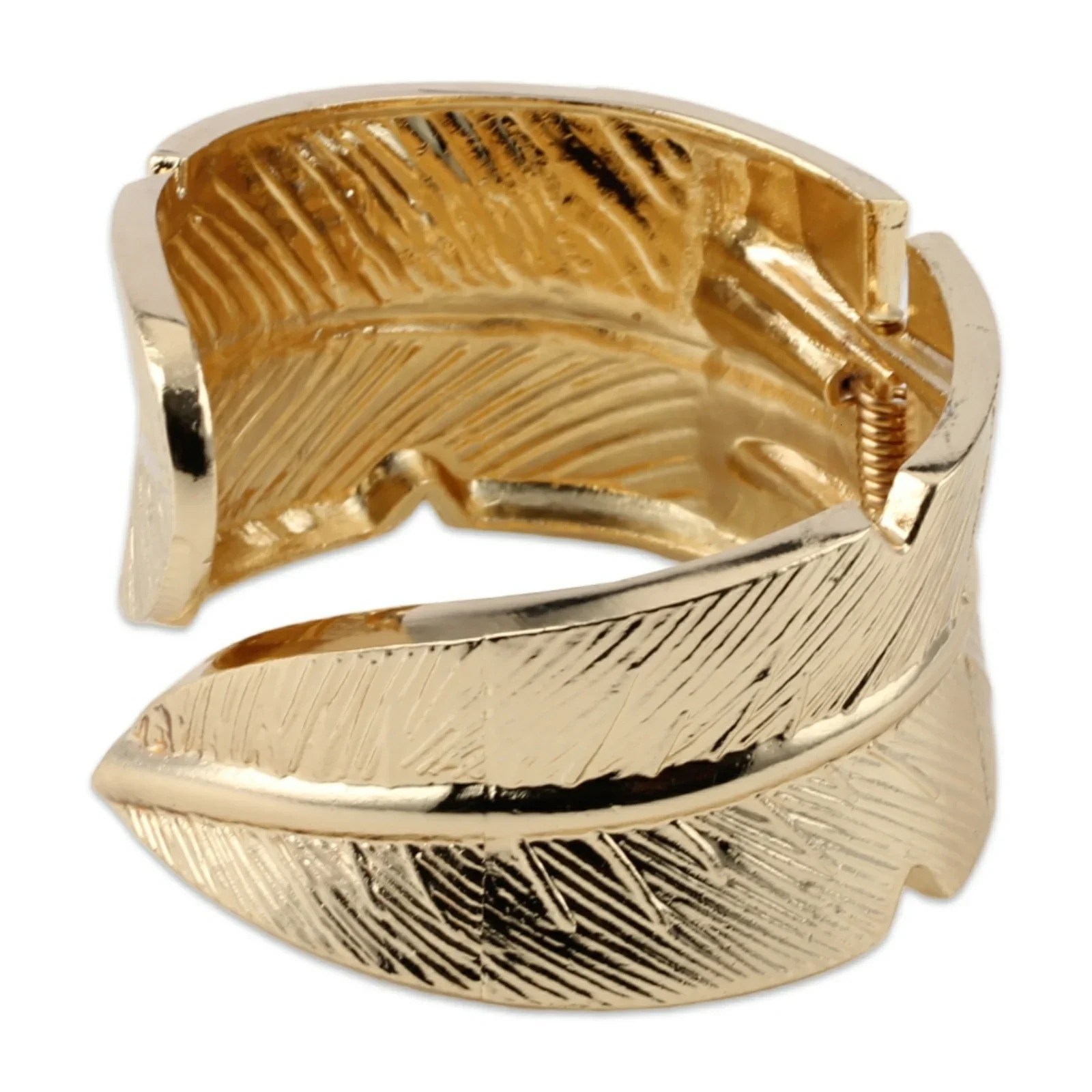 Gold Color Arm Cuff Thick Leaf Bracelet for Women Big Thick Chunky Statement Alloy Metal Big Wide Wrist Non Tarnish Bangle 250227