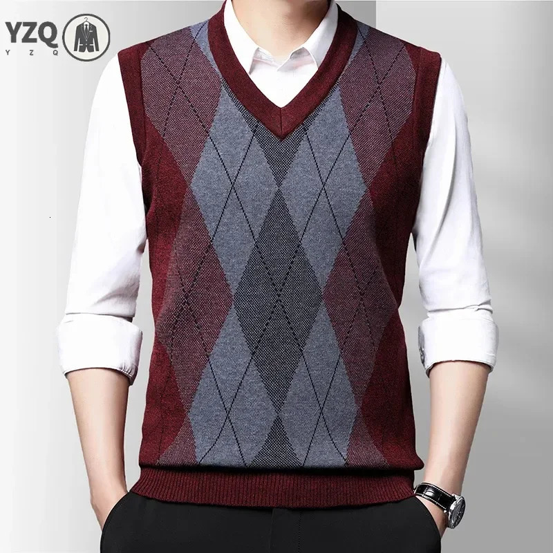 Mens Thickened Casual Sweater Tank Top Autumn and Winter Warm Vest 250225