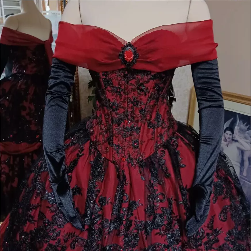 Gothic Red And Black Wedding Dresses Lace Appliques Off Shoulder Floor Length Corset Bridal Gowns Medieval Vintage Masquerade Dress for Ladies 2025