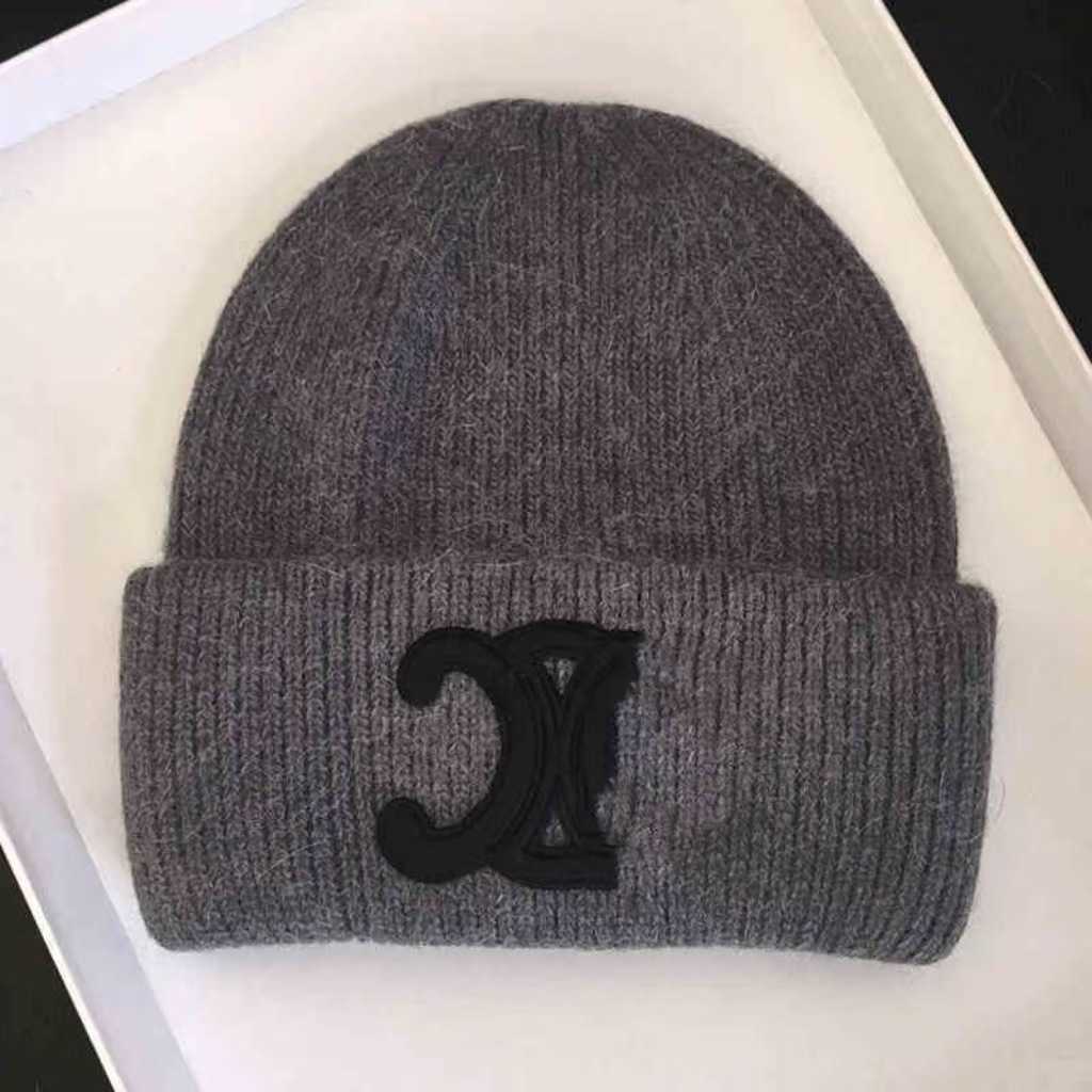 BeanieSkull Caps High quality Triumphal Arch rabbit fur knitted hat for women with a large head circumference that accentuates the face a small woolen