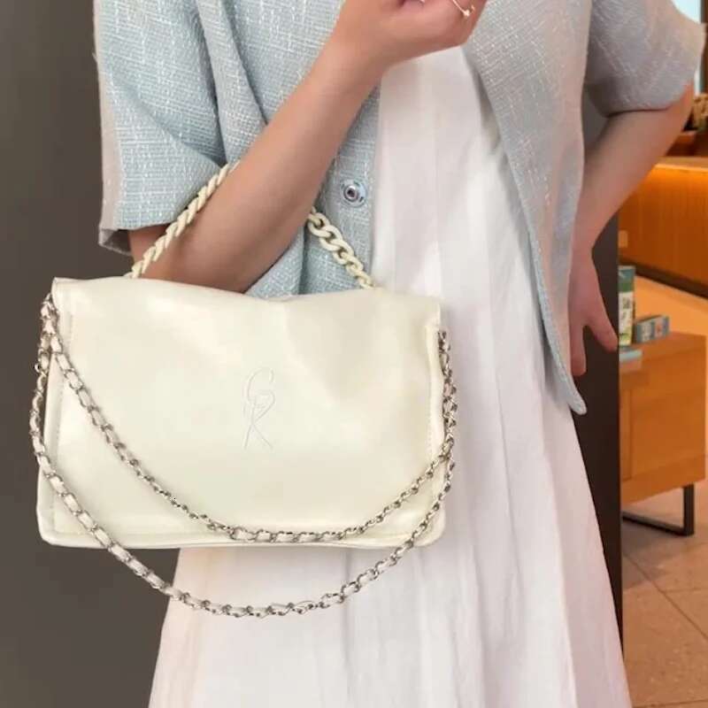 New Chain Pleated Girls Shoulder Fashion Texture Teenage Crossbody Simple Hundred Solid Color Ladies Underarm Bag PU Materia