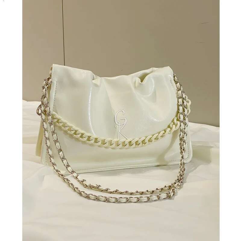 New Chain Pleated Girls Shoulder Fashion Texture Teenage Crossbody Simple Hundred Solid Color Ladies Underarm Bag PU Materia