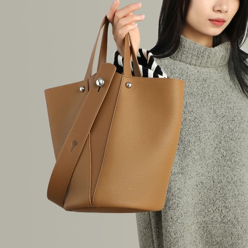 Bucket 2024 Spring/Summer New Handheld Women's Premium Underarm Work Commuter Vegetable Basket Shoulder Bag