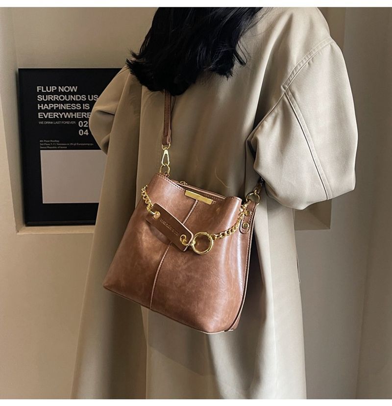 New Crossbody Autumn And Winter Bucket High-end Sense Women's Versatile Niche Design Retro Shoulder Bag