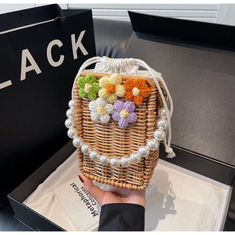 Woven grass woven for women's spring and summer 2025 new item, niche pearl crossbody bag, vacation hand-held beach bag #swissmilitary