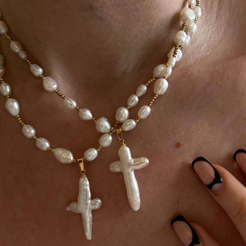 Hot selg pearl cross shell necklace, artistic Baroque style necklace